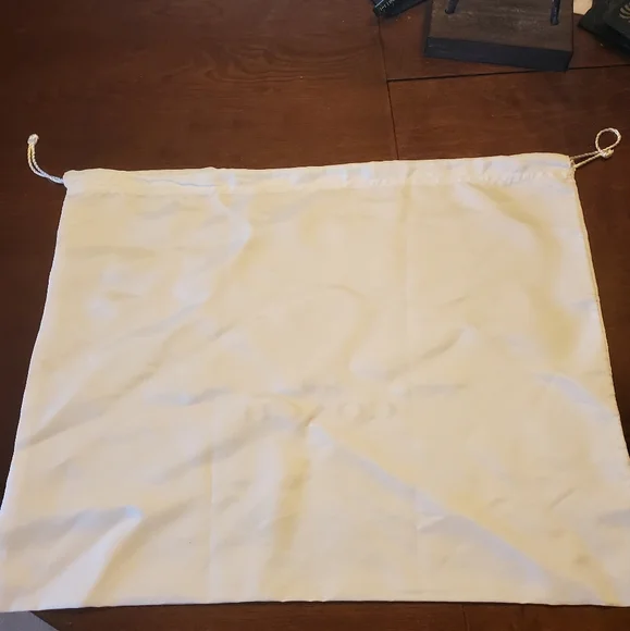 Coach White Satin Drawstring Dust Bag - Picture 4 of 6